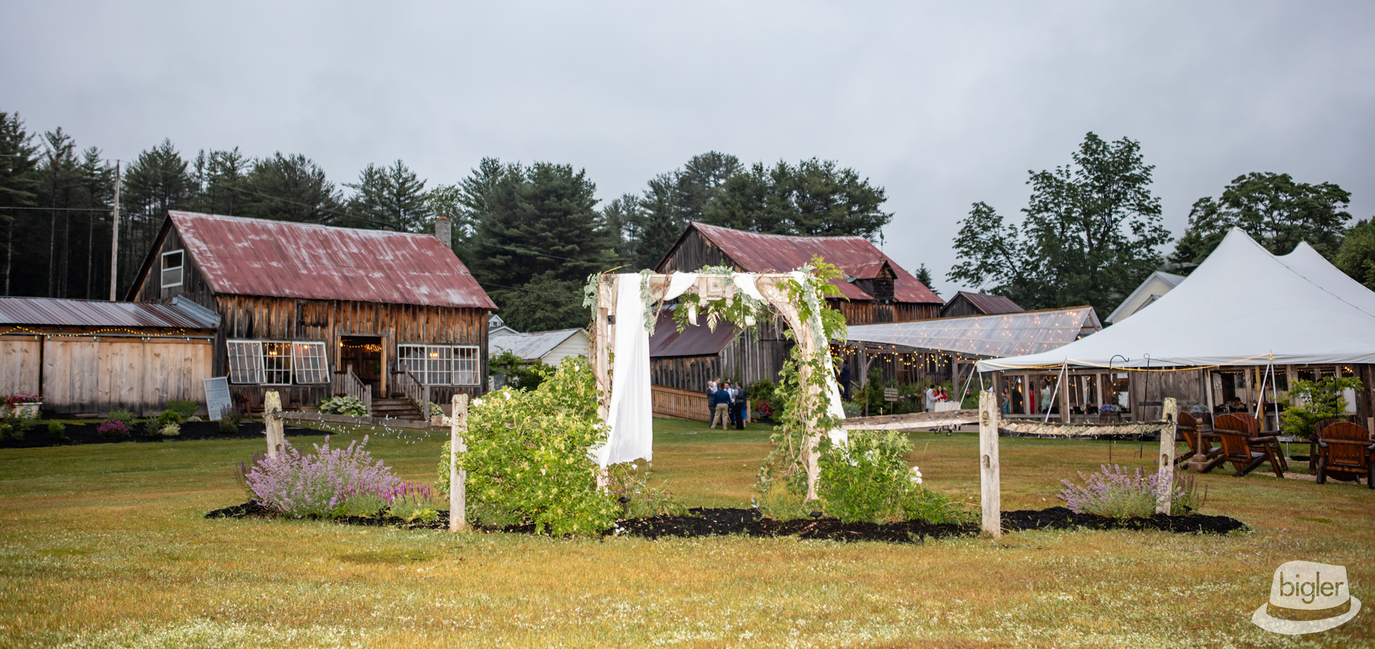 20180623_-_17a_-_Burlap_and_Beams_Wedding